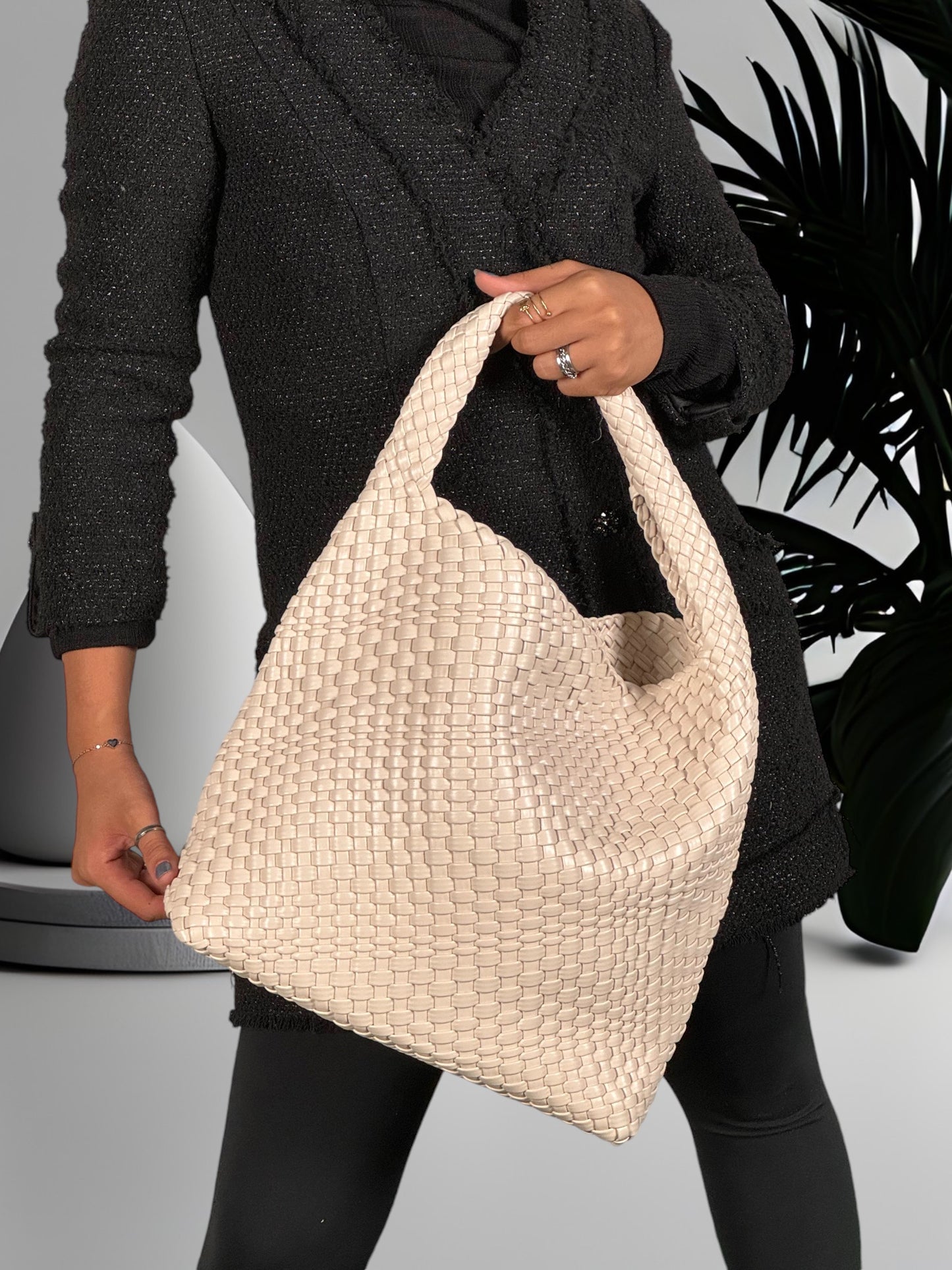 PRE-ORDER: SAND LARGE BINDLE BAG