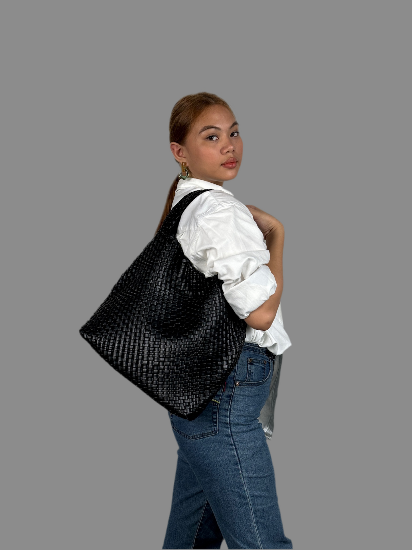 PRE-ORER: BLACK LARGE BINDLE BAG