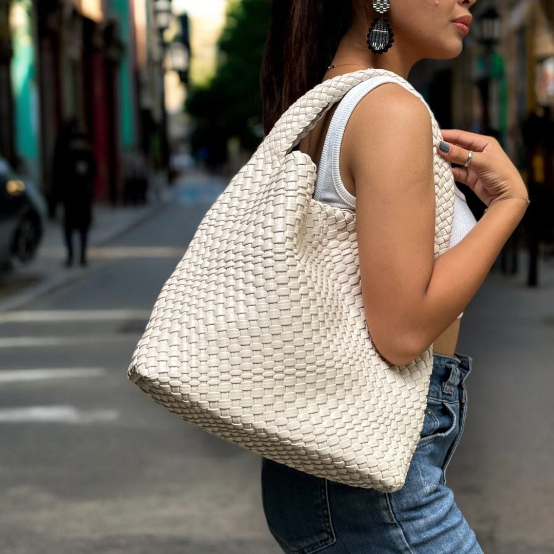 PRE-ORDER: SAND LARGE BINDLE BAG