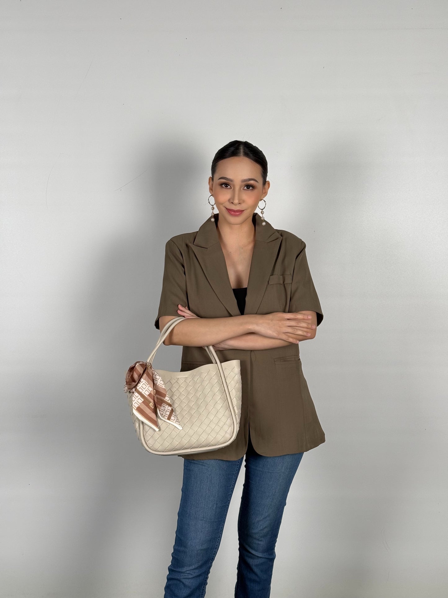 PRE-ORDER: JIANA HANDBAG
