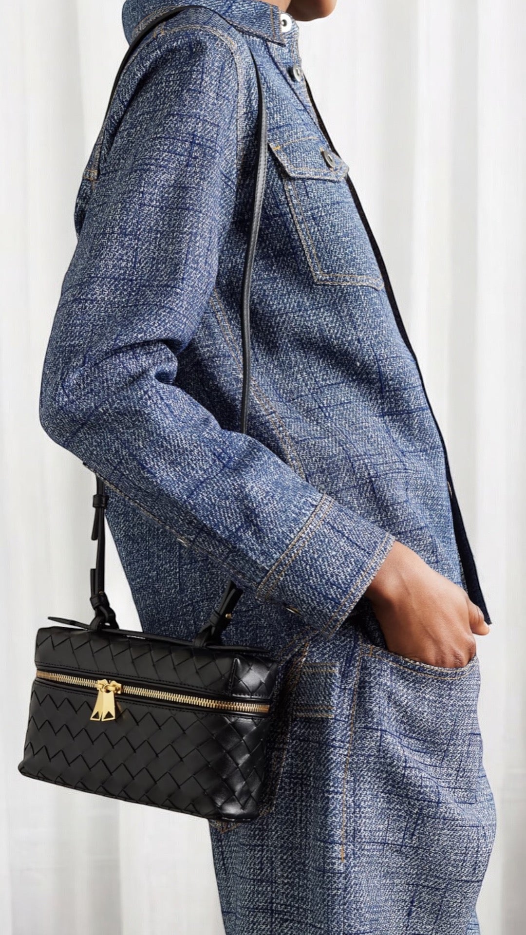 SHERRY SILVER CAMERA BAG