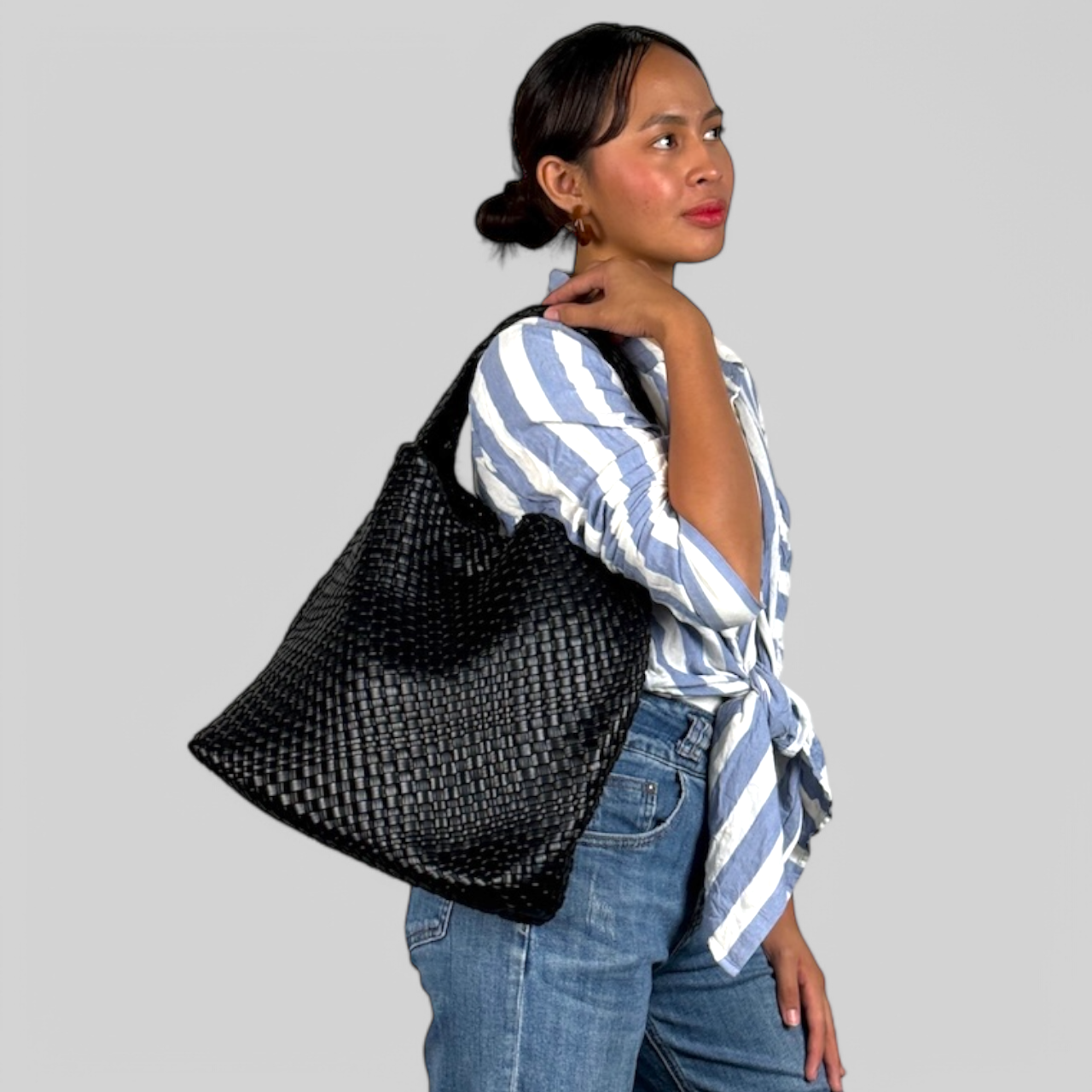 PRE-ORER: BLACK LARGE BINDLE BAG