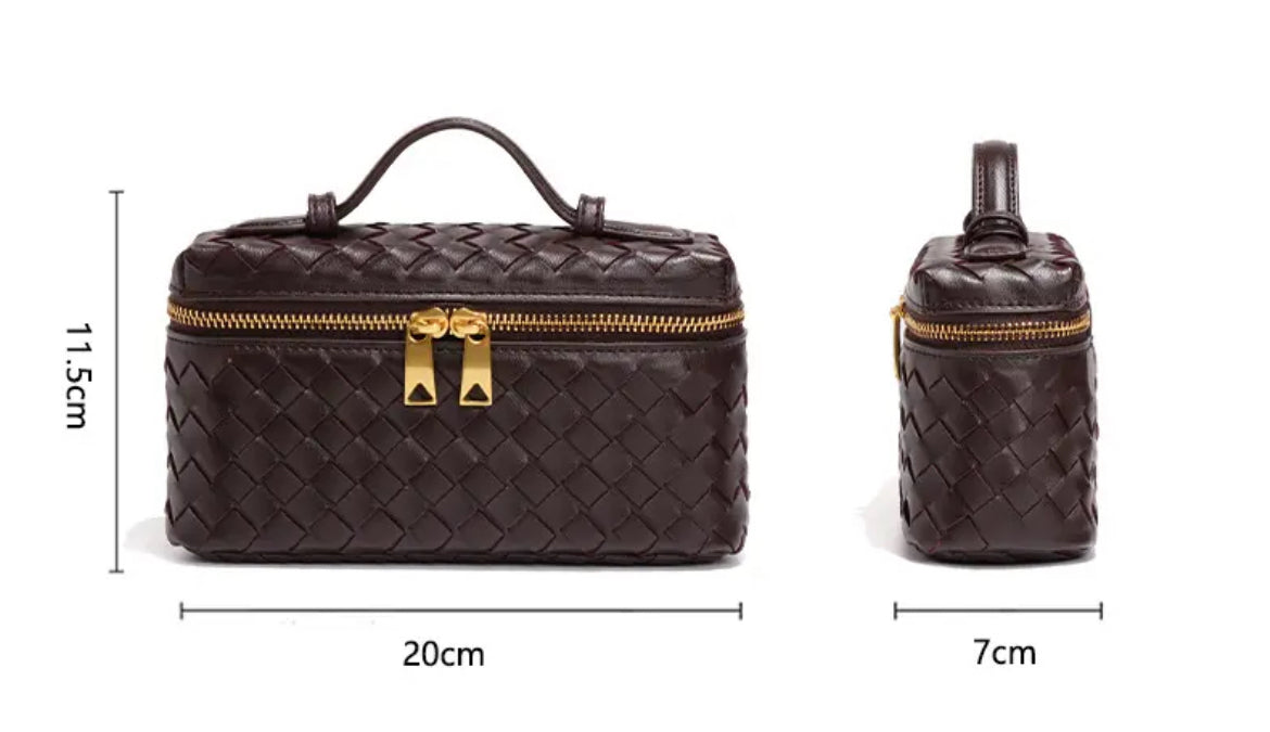 PRE-ORDER: BLACK SHERRY CAMERA BAG