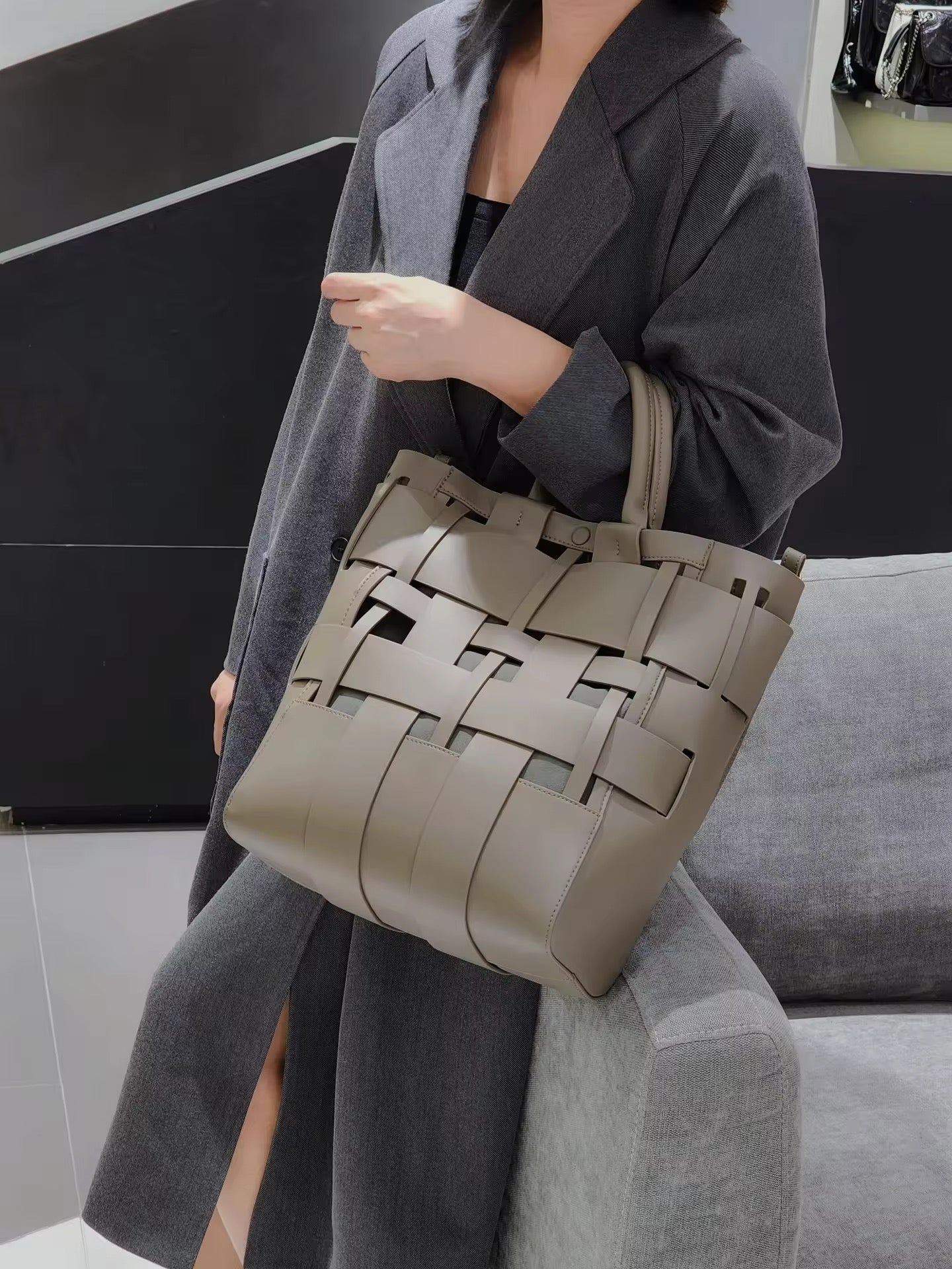 MONICA TOTE BAG