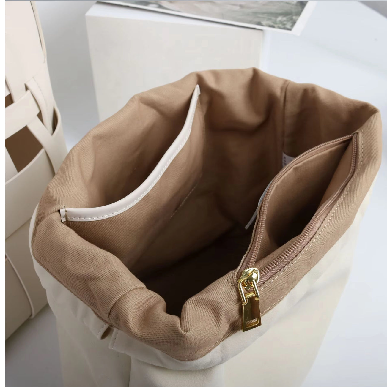 PRE-ORDER: DANIELA BUCKET BAG