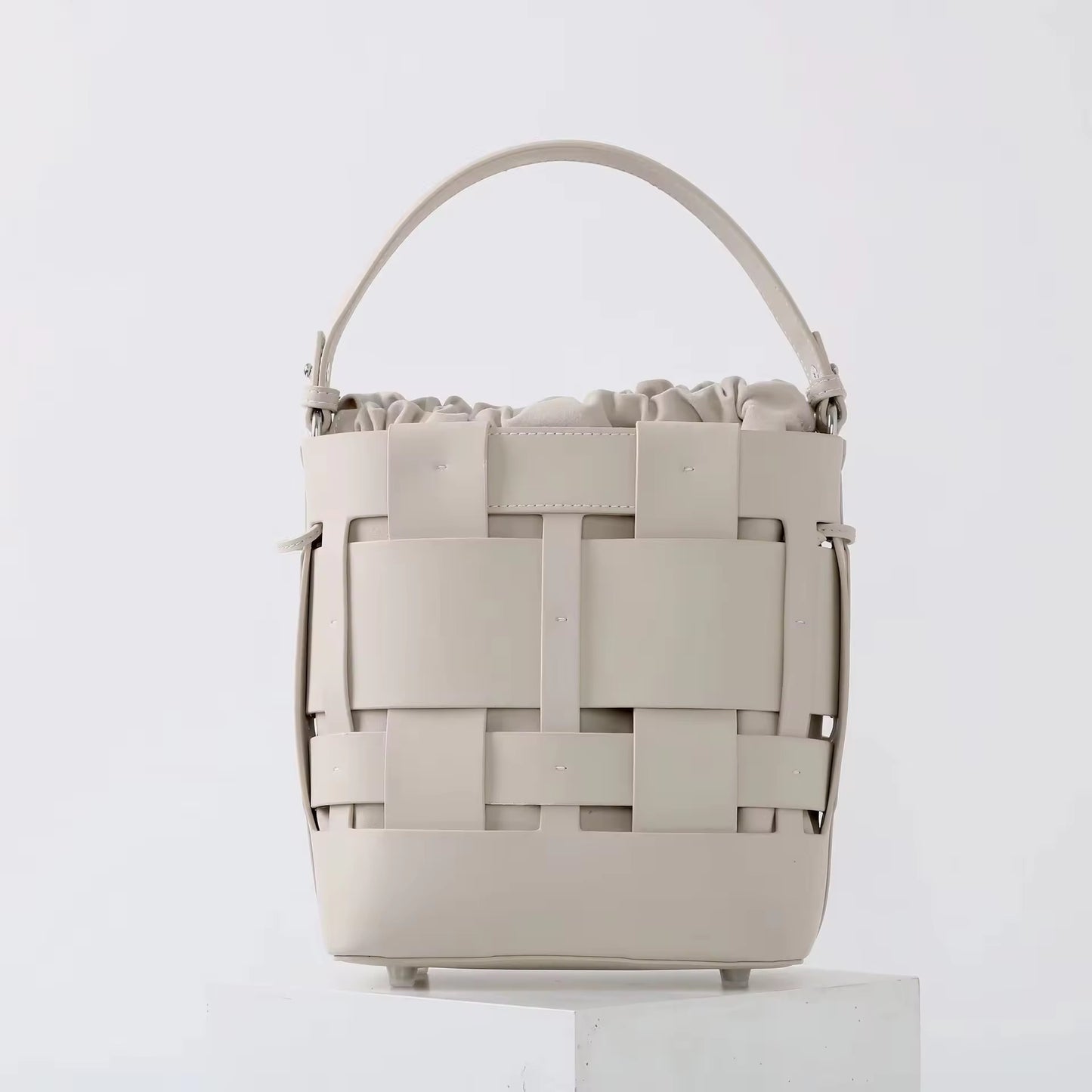 PRE-ORDER: DANIELA BUCKET BAG
